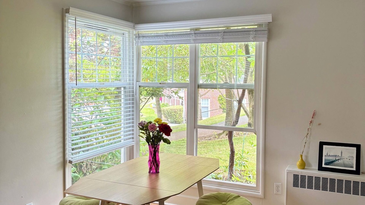 Mercer Island Apartment | Cozy 1-bedroom apartment in charming Mercer Island with WiFi, tennis courts