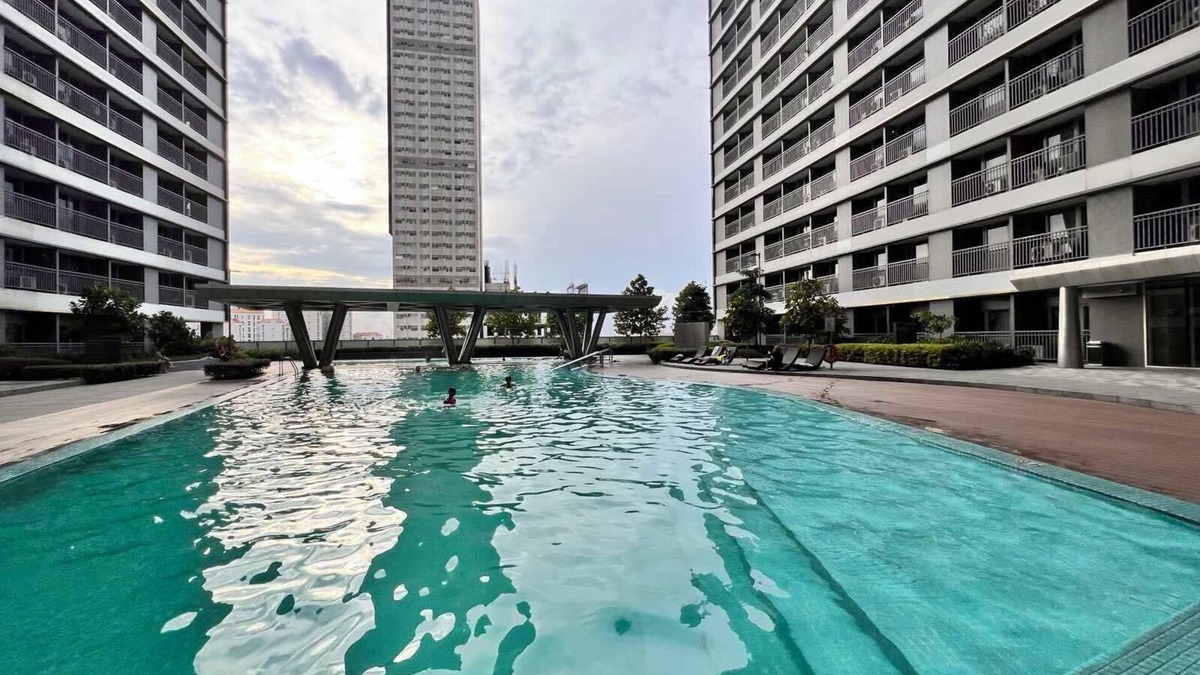 Highway Hills Apartment | Cozy 1-bedroom apartment with WiFi, AC in welcoming Mandaluyong