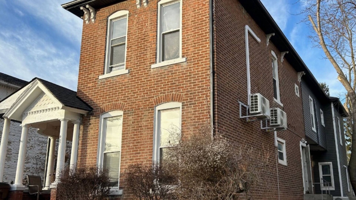 Springfield Apartment | Cozy 1-bedroom apartment with WiFi, AC, washer/dryer in charming Springfield