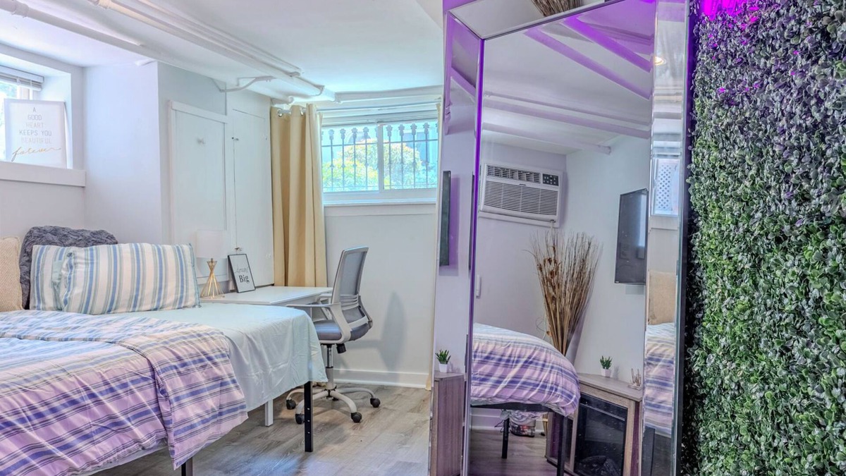 Dupont Circle Apartment | Cozy 1-bedroom apartment located in UNBEATABLE location Washington DC