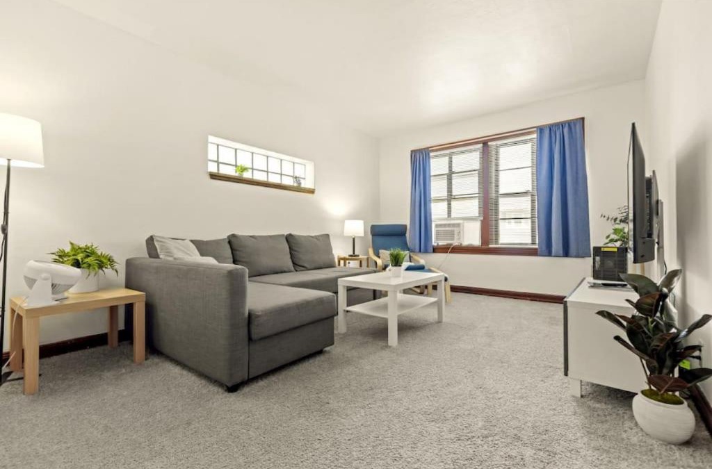 The Southampton Apartment | Cozy 1-bedroom apartment with free parking