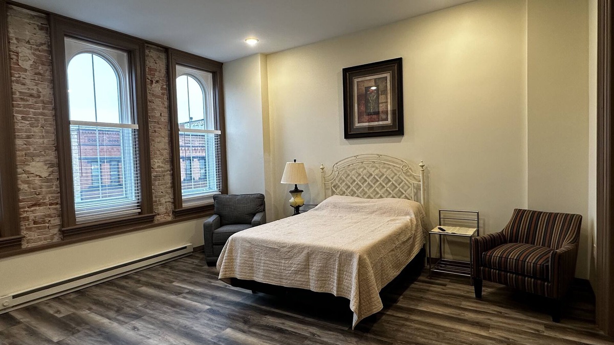 New Ulm Apartment | Cozy 1 bedroom apartment located in beautiful downtown New Ulm