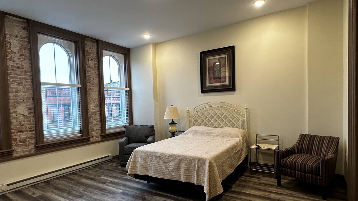 New Ulm Apartment | Cozy 1 bedroom apartment located in beautiful downtown New Ulm