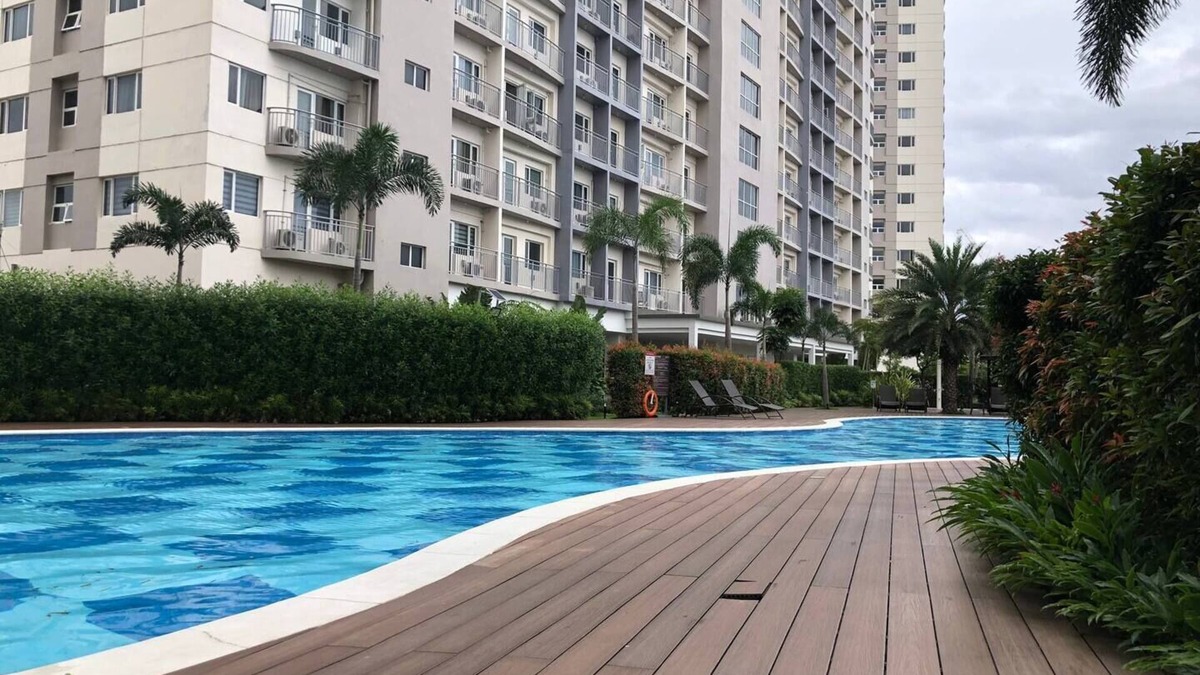 Las Pinas Condo | Cozy 1 bedroom by the mall with Netflixnn
