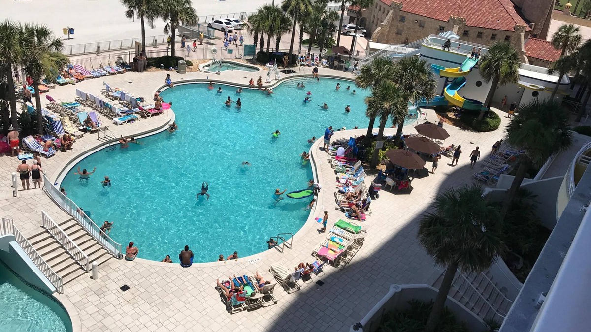 Brush - Stewarts Condo | Cozy 1-bedroom condo in superb Daytona Beach