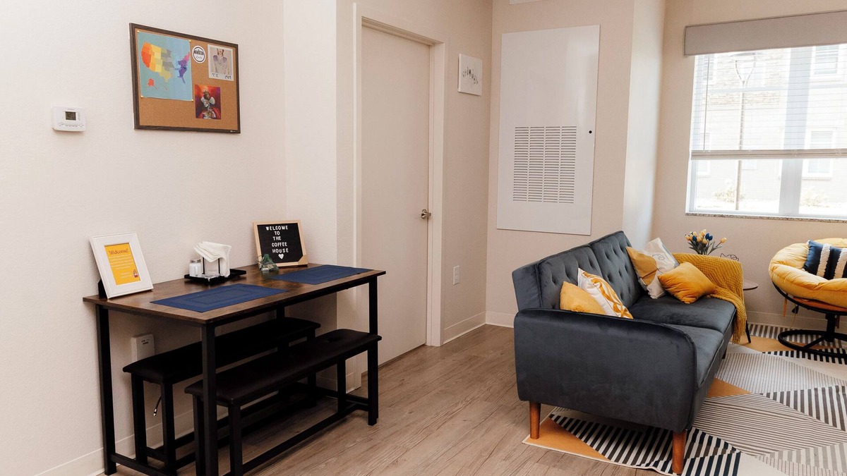 Clegg Apartment | Cozy 1-bedroom Coffee House: Central to Research Triangle