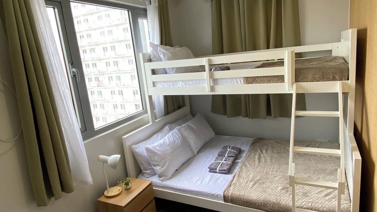 Project 8 Condo | Cozy 1-bedroom condo with AC, WiFi in charming Quezon City
