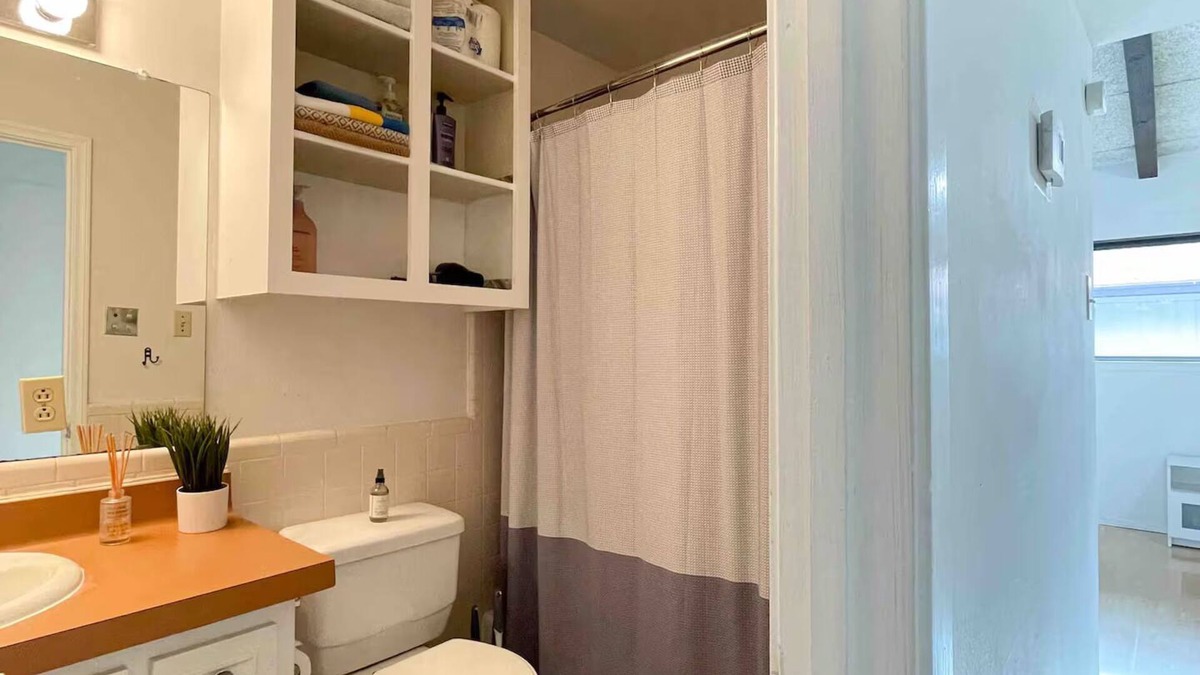 Pemberton Heights Condo | Cozy 1 bedroom condo just minutes away from Moody center and UT Austin!