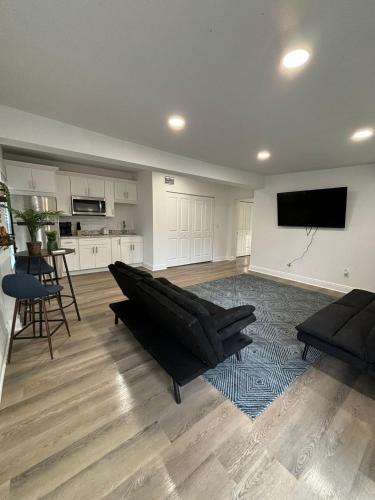 Old Seminole Heights House | Cozy 1 Bedroom Duplex In Central Tampa