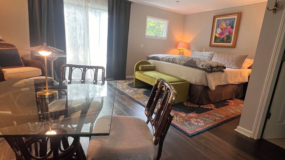 Little Rock House | Cozy 1-bedroom guest house in quiet Robinwood division within Little Rock.