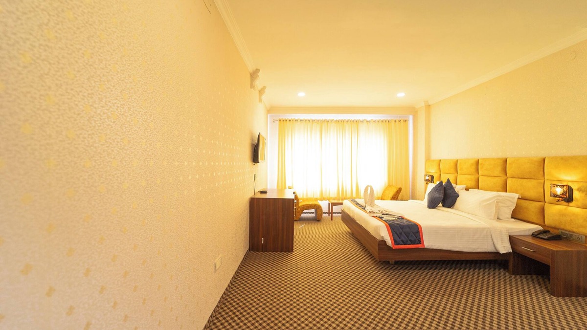 Periamet Apartment | Cozy 1-bedroom hotel suite in pleasant Chennai with AC, WiFi