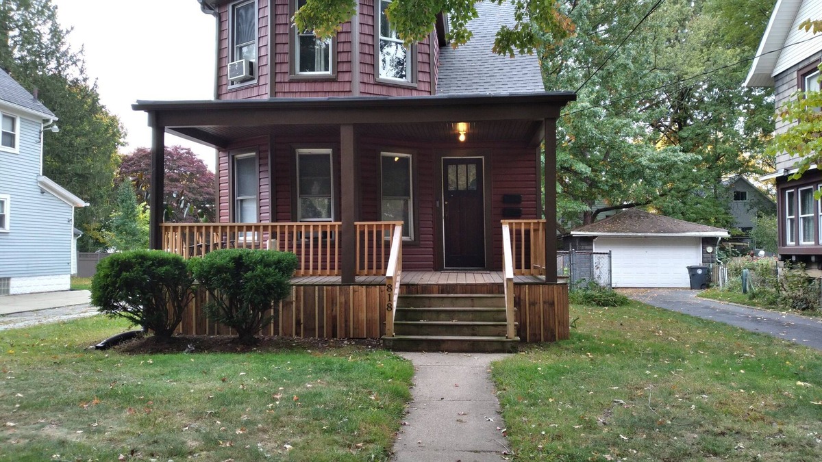 Highland Square Apartment | Cozy 1 Bedroom in Highland Square, pets welcome!