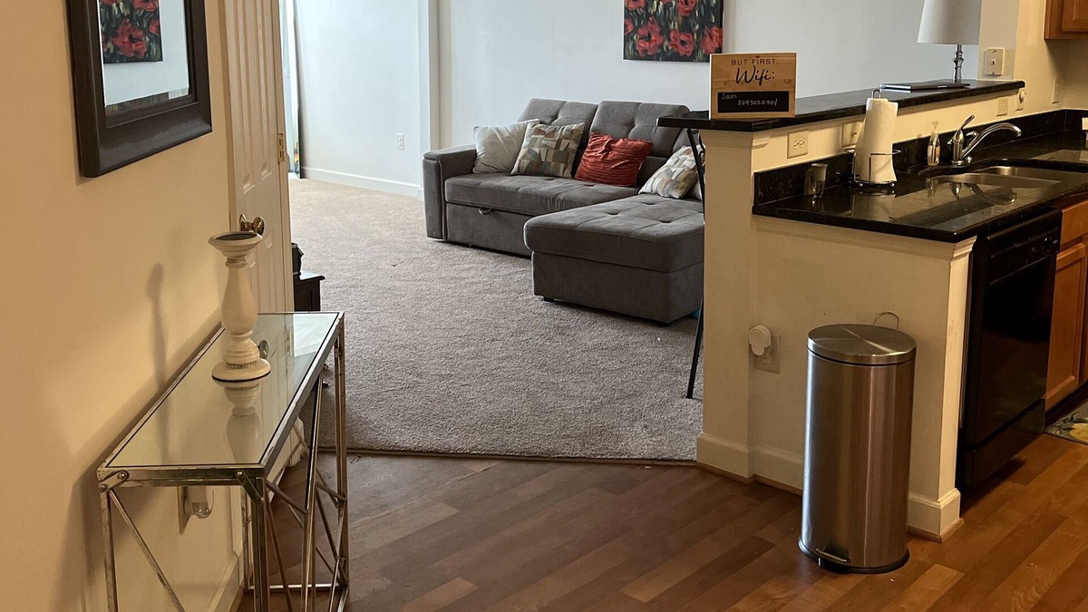 Hampton Apartment | Cozy 1 bedroom in the heart of Hampton!