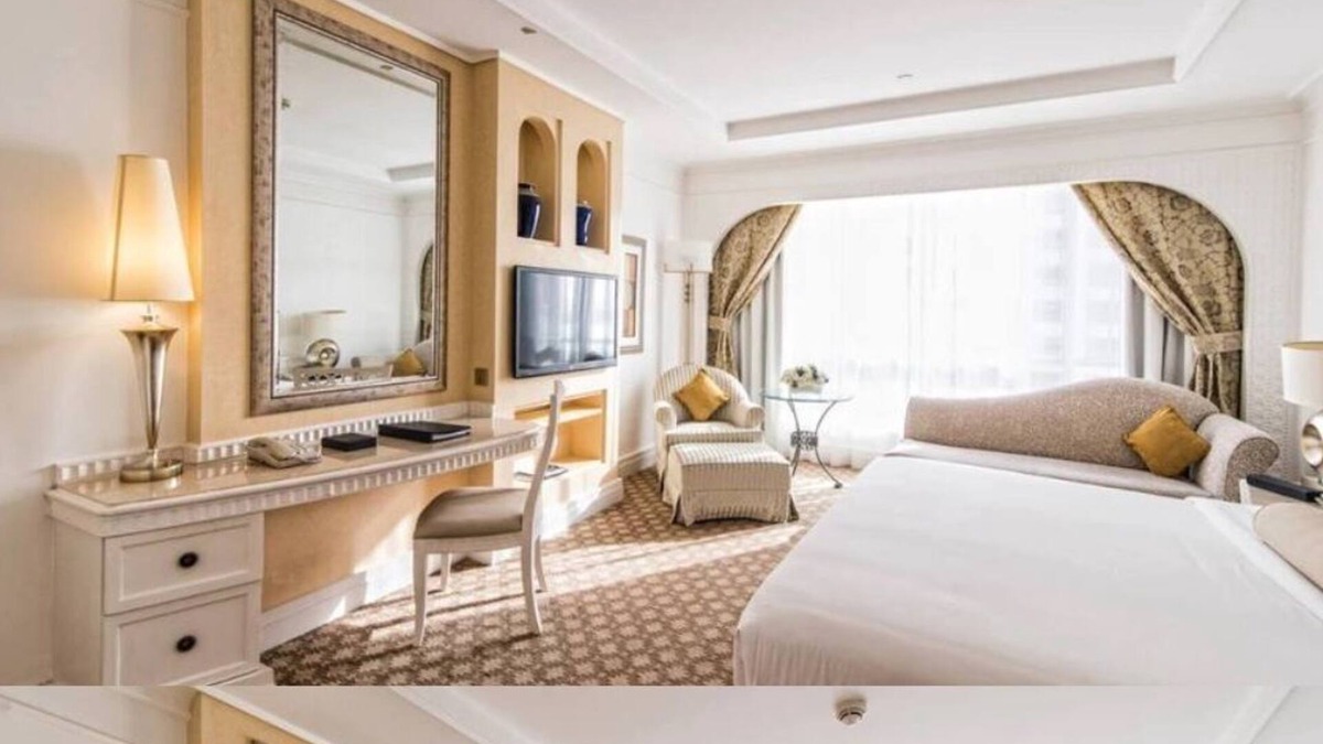 Business Bay Apartment | Cozy 1 Bedroom Junior Suite
