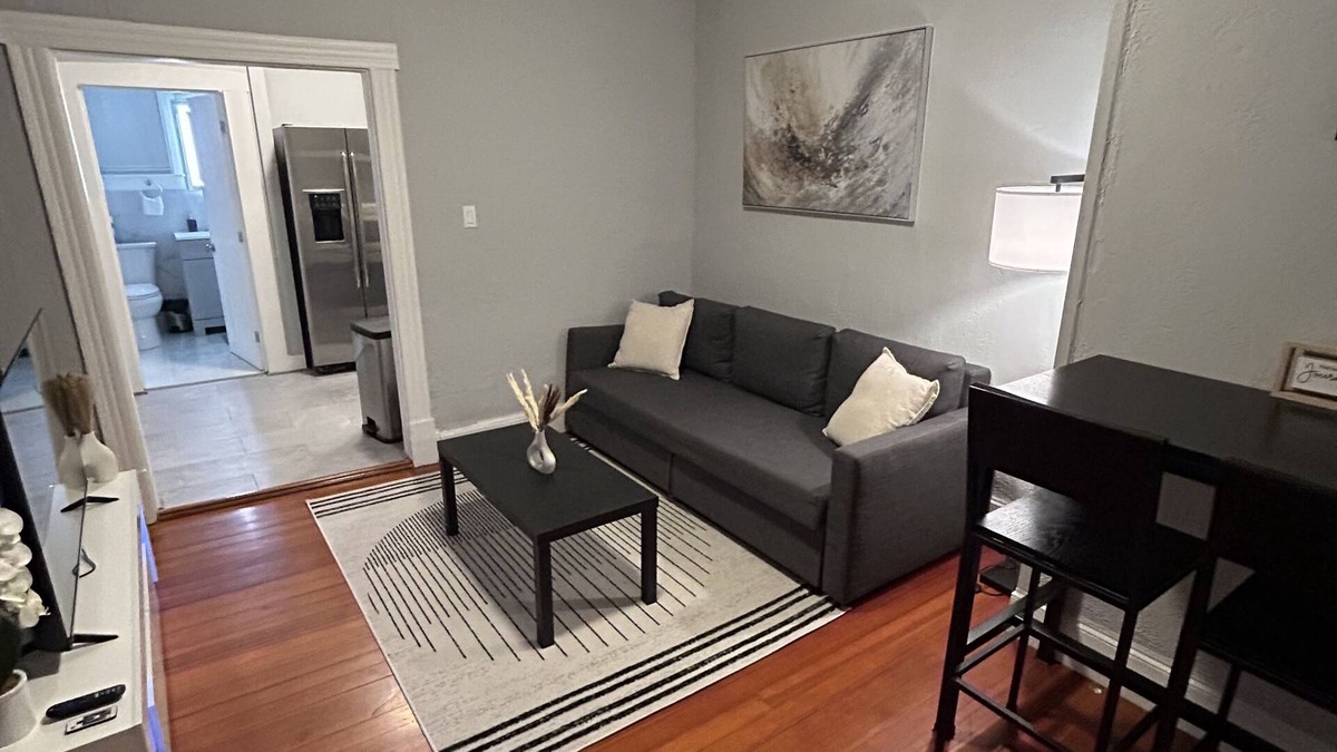 Lowell Apartment | Cozy 1 Bedroom Near UMASS Lowell