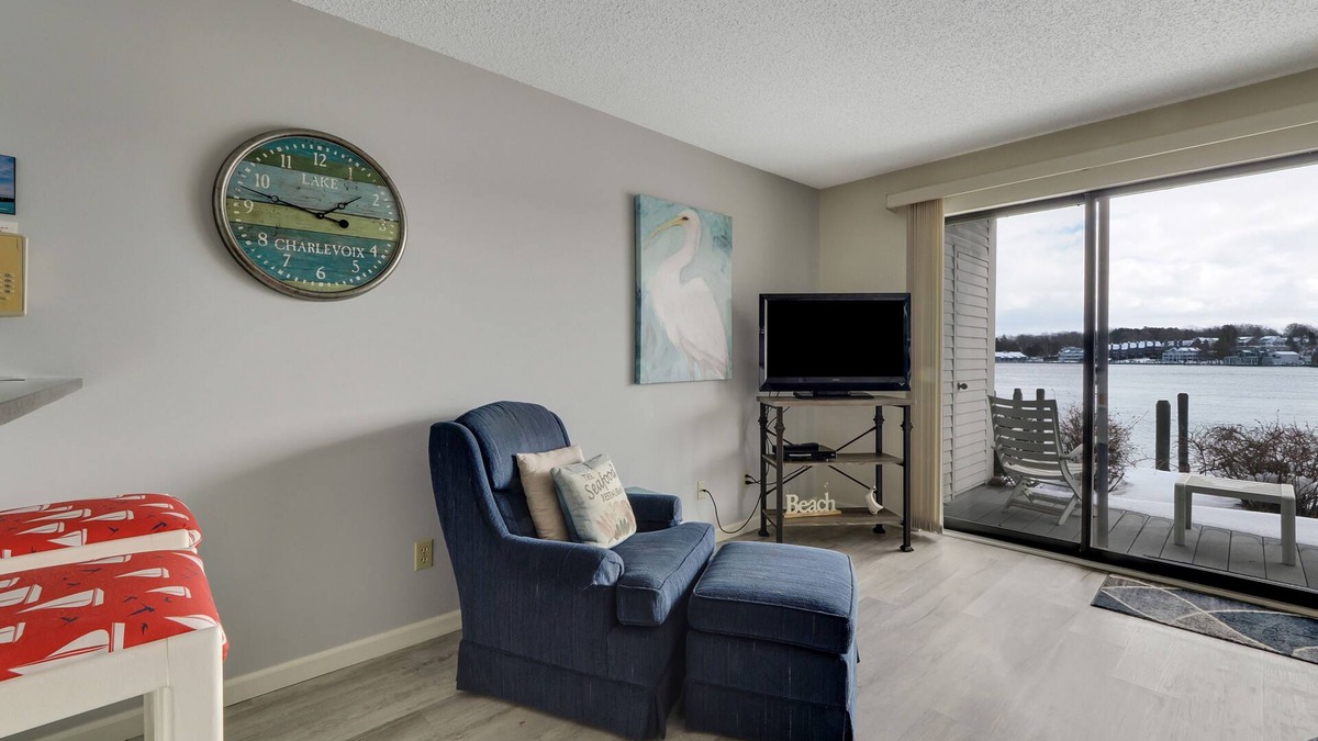 Charlevoix Condo | Cozy 1 BR Condo | Lake Charlevoix Views | Pool, Hot Tub, Sauna | Sleeps 4