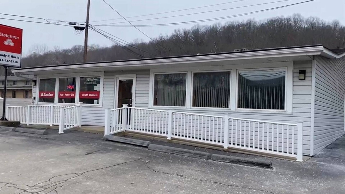 Franklin Apartment | Cozy 1 BR Convenient to Franklin/Oil City! Fully furnished better than a hotel!