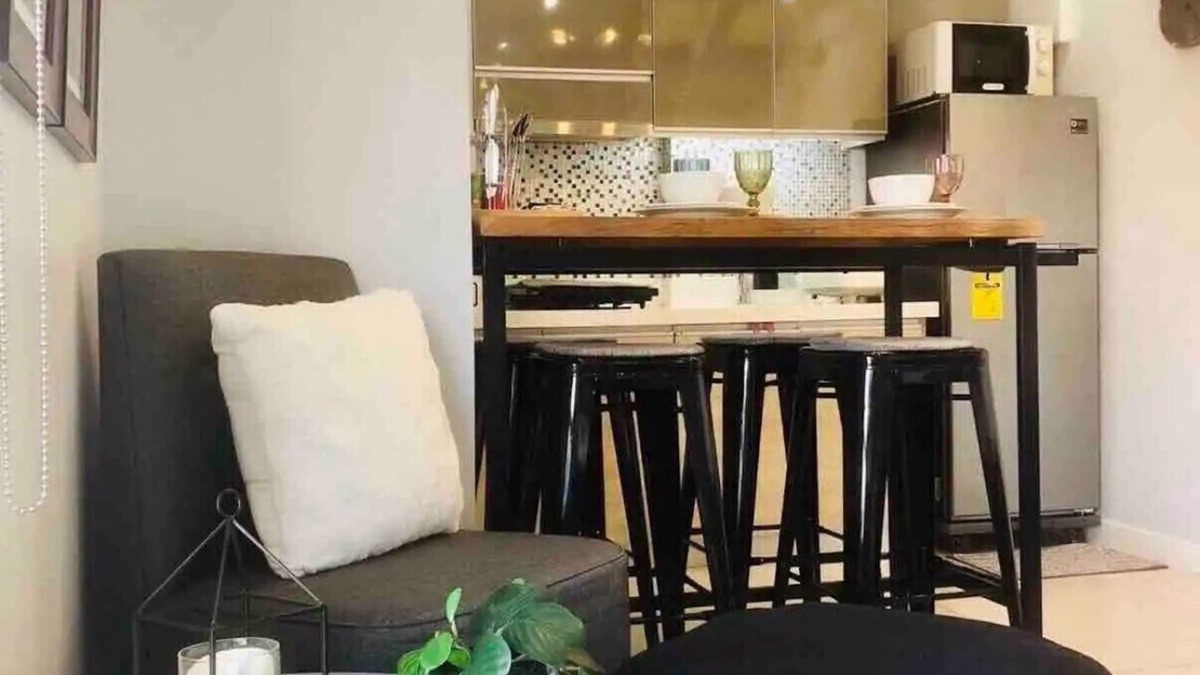 Ususan Condo | Cozy 1-BR Loft in BGC with Scenic Views, Modern Comfort & Vibrant Design