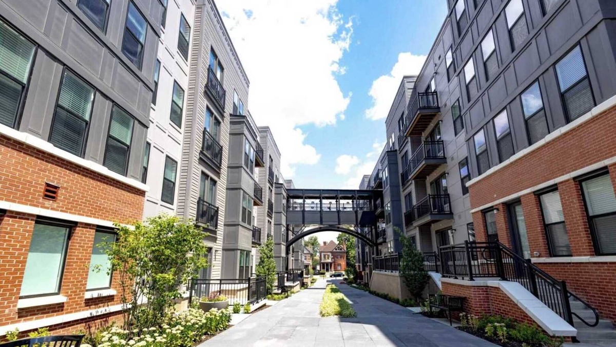 East Walnut HIlls Apartment | Cozy 12BR/12BA combined Apartment Near DT Cincinnati