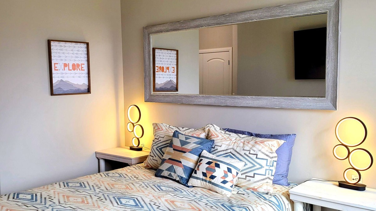 Hurricane Apartment | Cozy 1B/1B 5 minutes from Sand Hollow Resort, Reservoir, Sand Dunes, & Waterpark