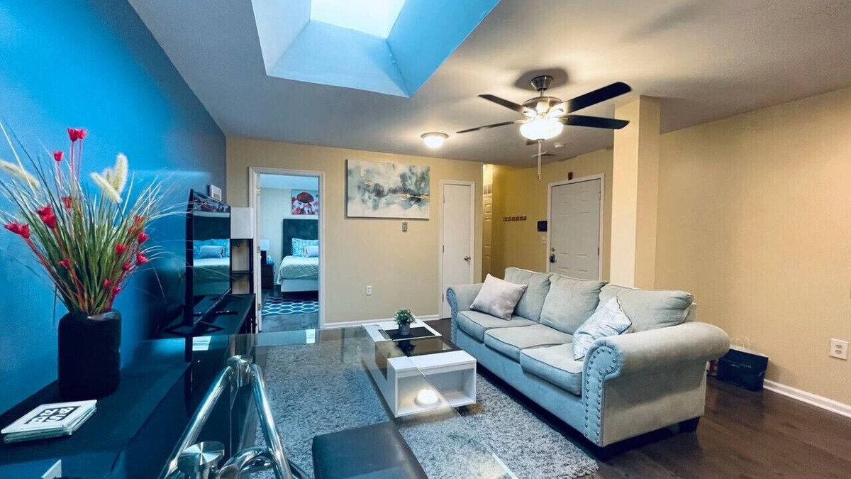 Hawthorne Apartment | Cozy 1BD Apt @Magic Garden in Center City