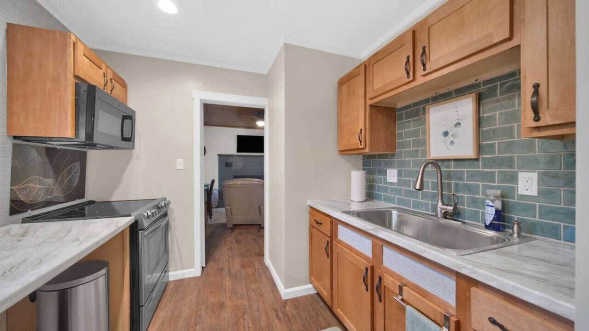 Lexington House | Cozy 1BD Beach Retreat, 2Bath