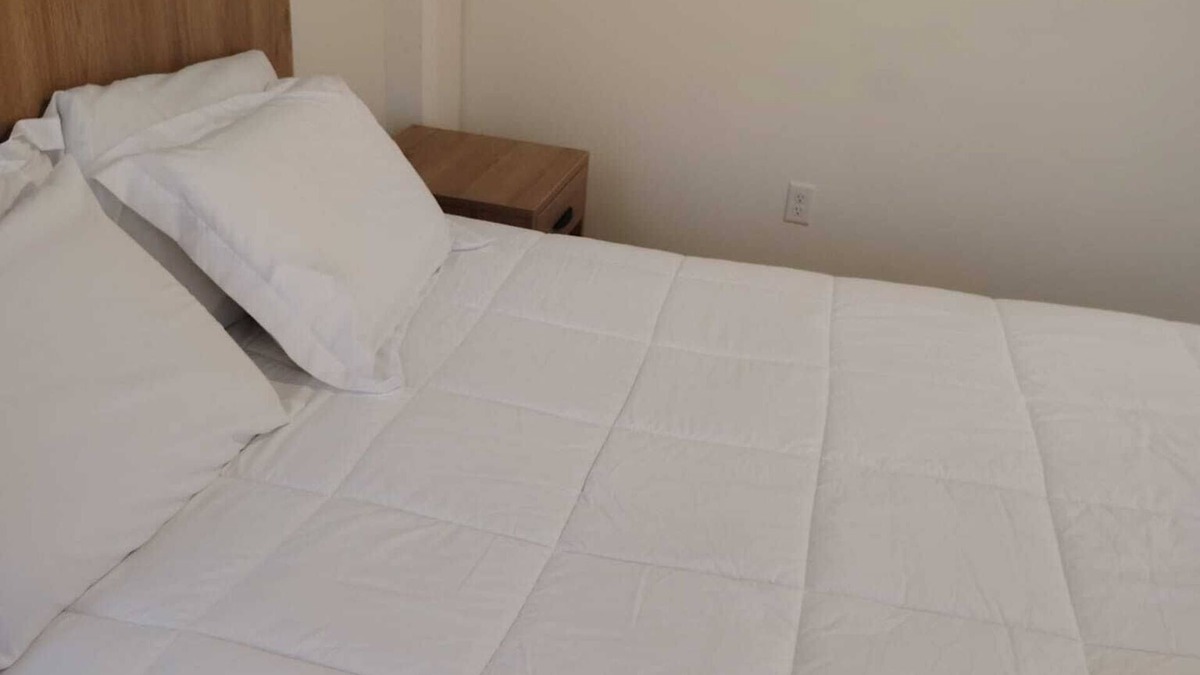 Downtown Hartford Apartment | Cozy 1bedroom Apt Loft Style in welcoming Hartford with WiFi, AC, Elevator