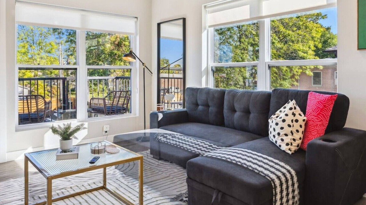 Near East Columbus Apartment | Cozy 1BR/1BA Urban Retreat in Columbus