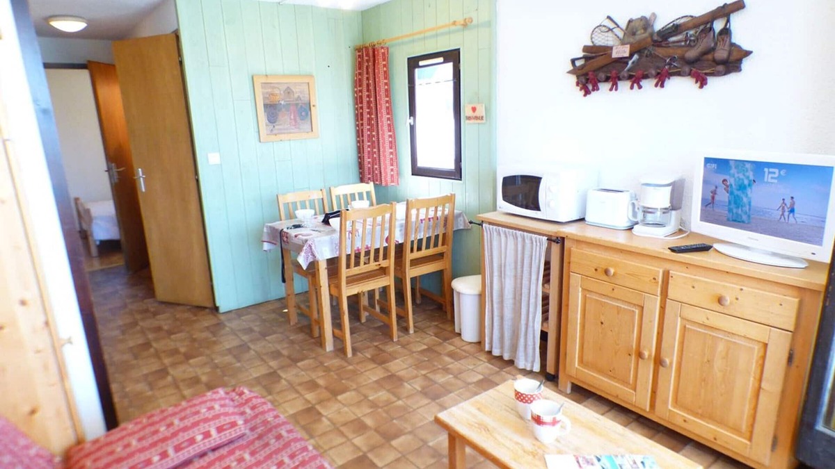 Les Saisies Apartment | Cozy 1BR Apartment in Les Saisies, Ski-in/Ski-out Access, Sleeps 4, Balcony, Pet-Friendly
