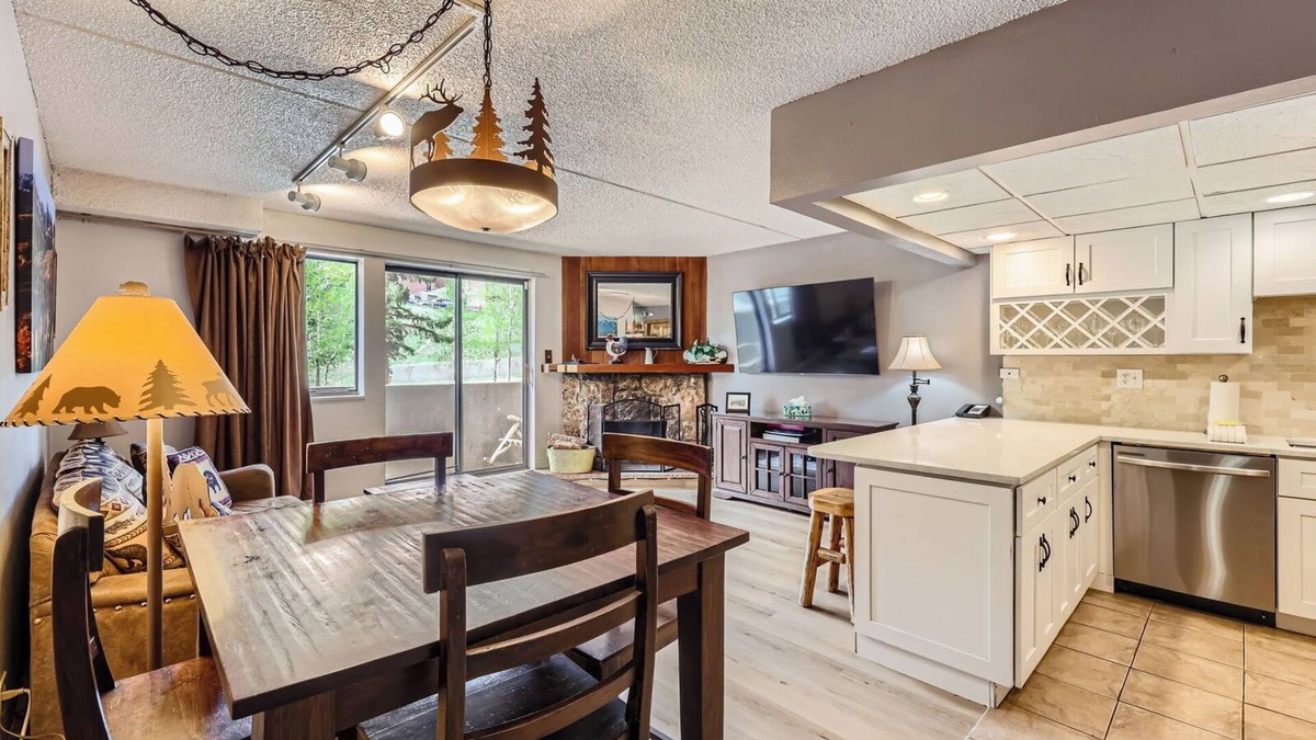 Peak 9 Condo | Cozy 1BR At Beaver Run | Ski-In/Ski-Out | Dogs Friendly