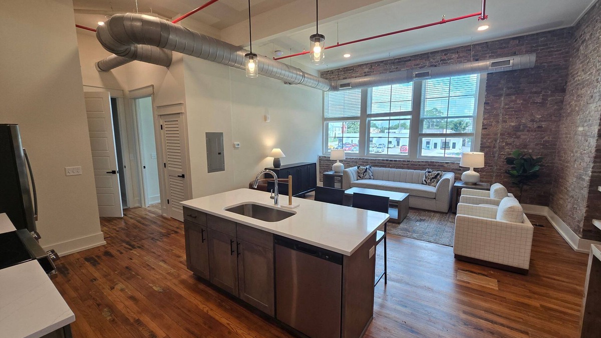 McMinnville Condo | Cozy 1BR condo in McMinnville, perfect for 2 guests with modern amenities.