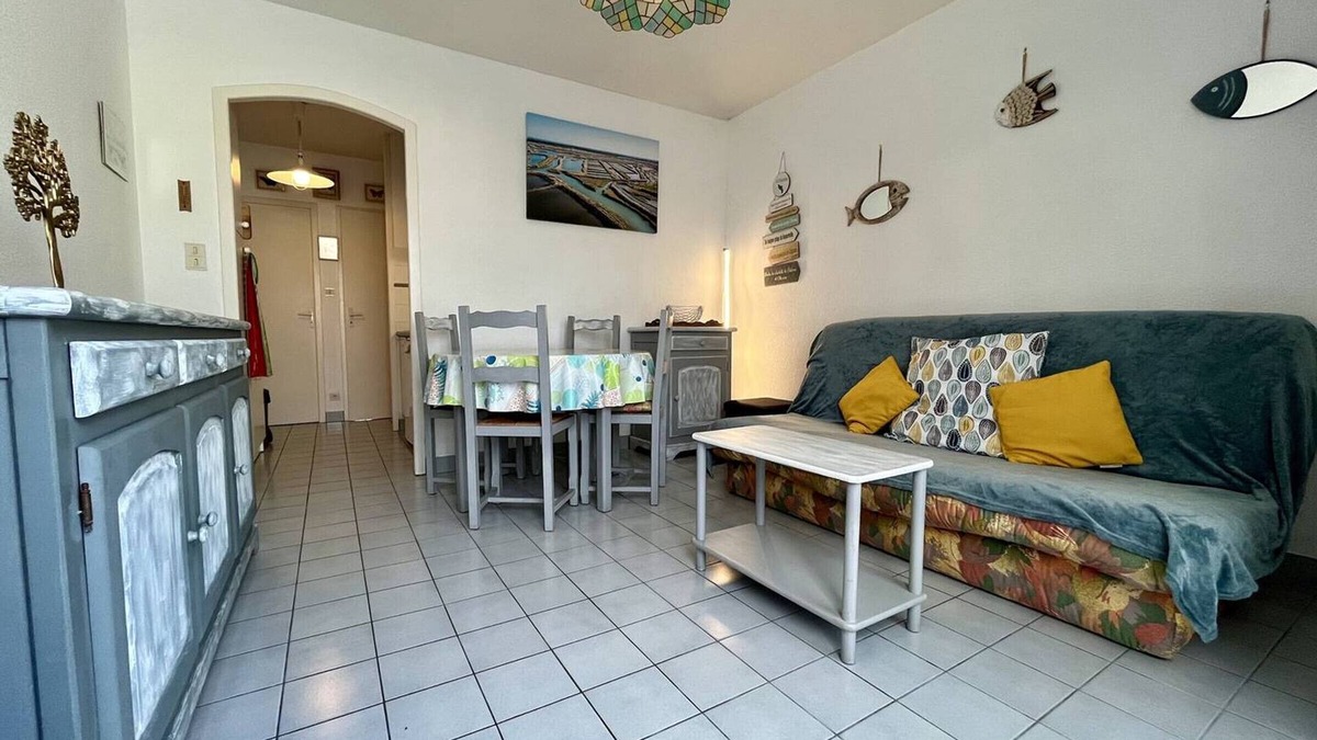 Boyardville Apartment | Cozy 1BR Apartment Near Beach & Shops – Sleeps 3, Parking Included