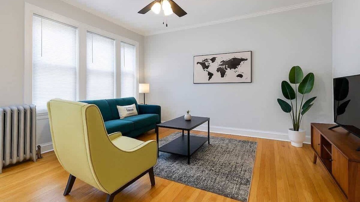 Ravenswood Apartment | Cozy 1BR in Walkable Area