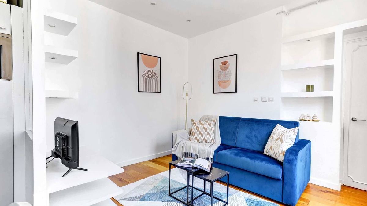Madeleine Apartment | Cozy 1BR Near Champs
