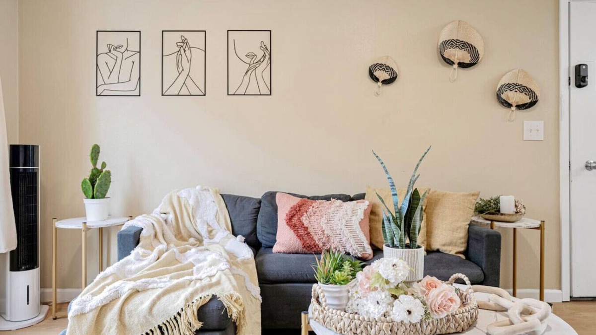 Highline Apartment | Cozy 1BR Near SeaTac + Work Friendly + Fast Wifi