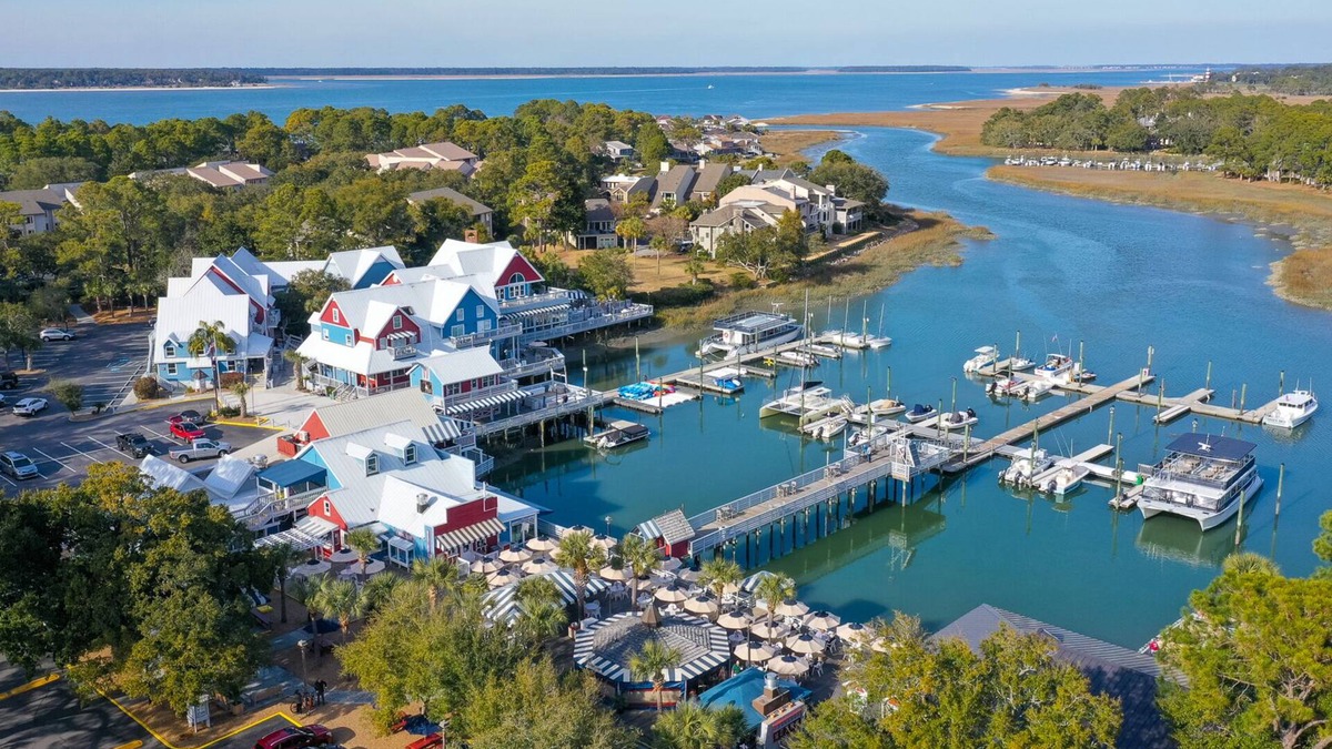 South Beach Condo | COZY 1BR VILLA STEPS TO BEACH & SOUTH BEACH MARINA HILTON HEAD
