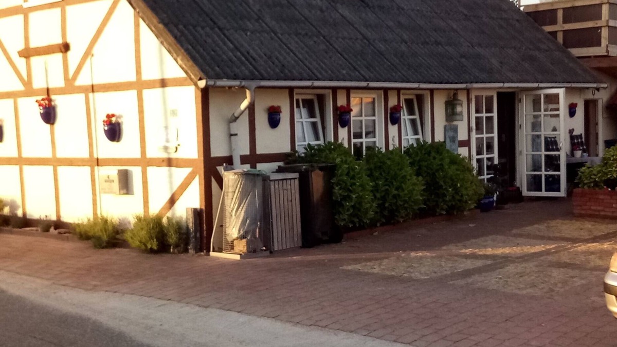 Sillerslev Apartment | Cozy 1st floor flat with own entrance. 150 m. to the harbor & beach. Wi-fi