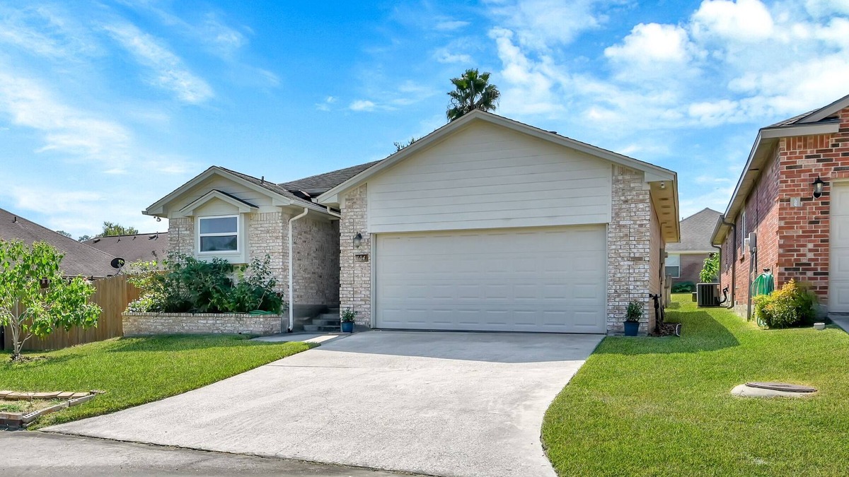 April Sound House | Cozy 2 Bdrm Home in Quiet NBHD + Pets Allowed