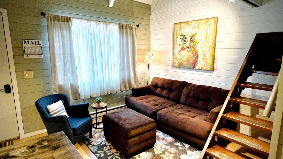 Canaan Valley Cabin | Cozy 2 bed Cabin - Best location in Davis, Thomas, and Canaan! Cold AC