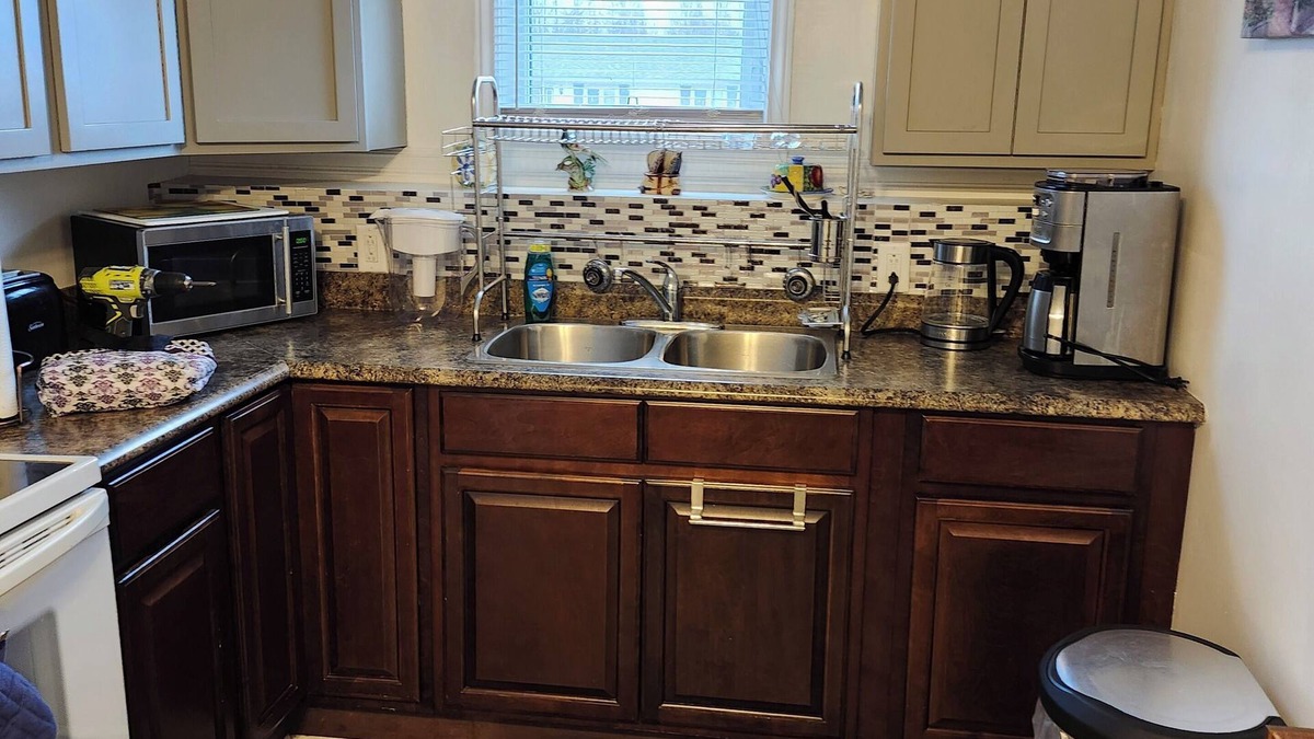 Grand Falls - Windsor Apartment | Cozy 2 bedroom apartment with WiFi, parking, washer and dryer & comfortable beds