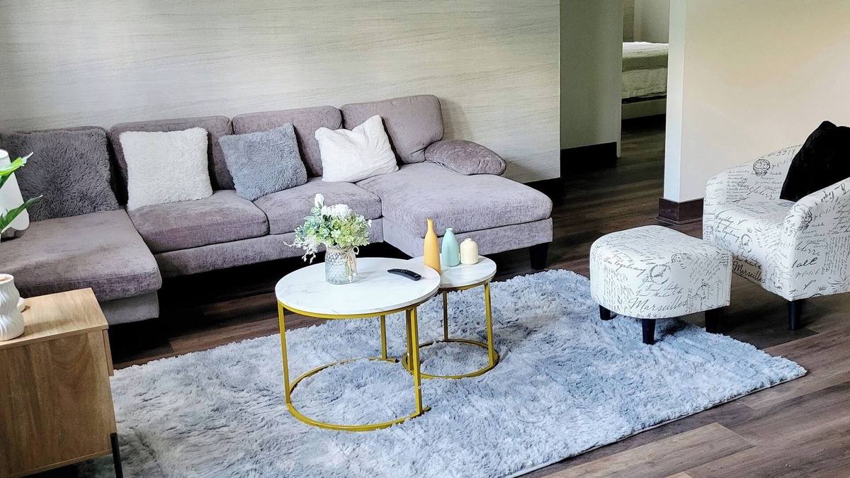 Baltimore Apartment | Cozy 2-bedroom & 1.5 Baths apartment in enchanting Baltimore with WiFi, AC