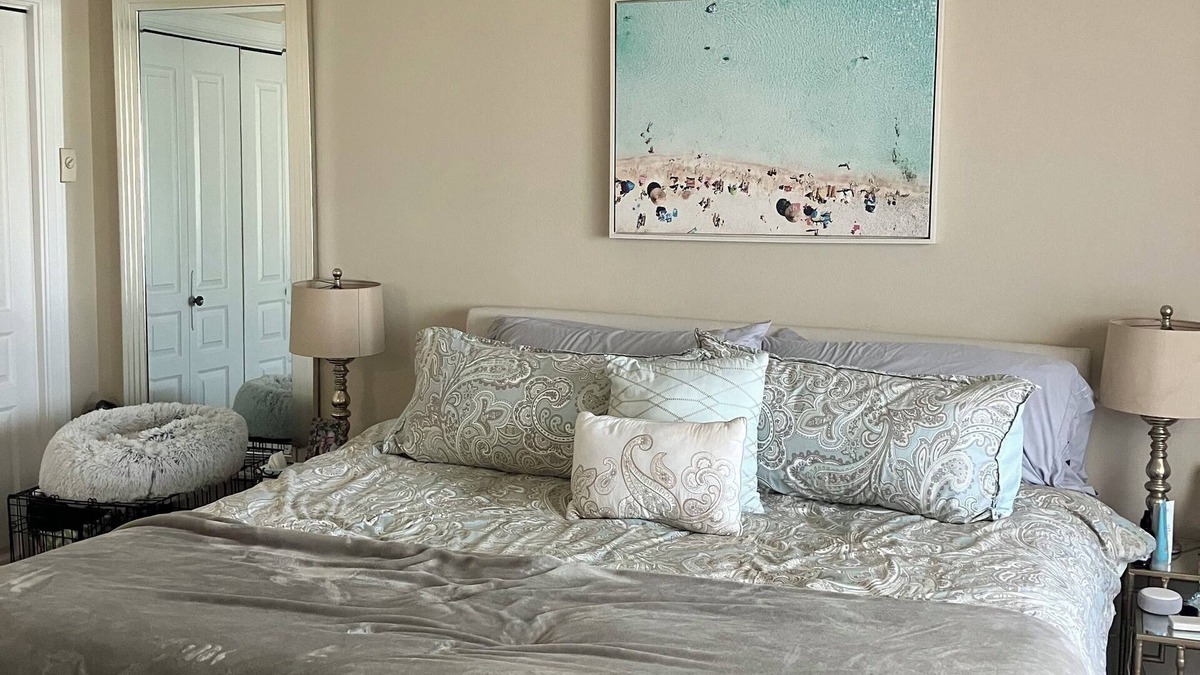 Hermosa Beach Condo | Cozy 2 Bedroom, 2.5 Bath Condo + Pool, 2 Parking Spots, Walking Distance 2 Beach