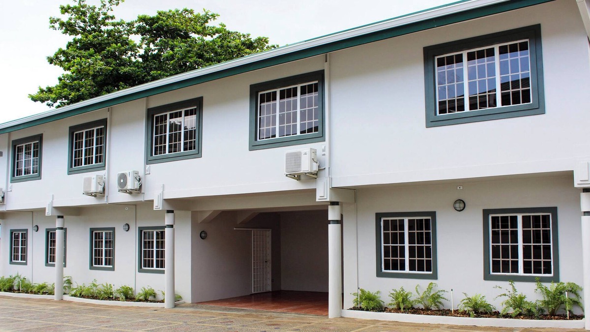 Port of Spain House | Cozy 2 Bedroom Apartment / Gated Community / Maraval