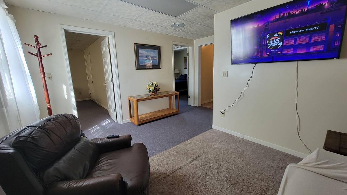 Buckhannon Apartment | Cozy 2-bedroom apartment nestled between Wesleyan & Academy School with AC, WiFi
