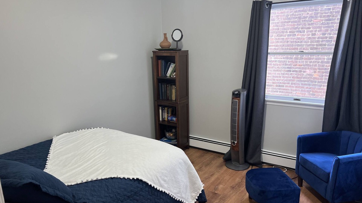 Tarrytown Apartment | Cozy 2-bedroom apartment with WiFi, AC in charming Tarrytown