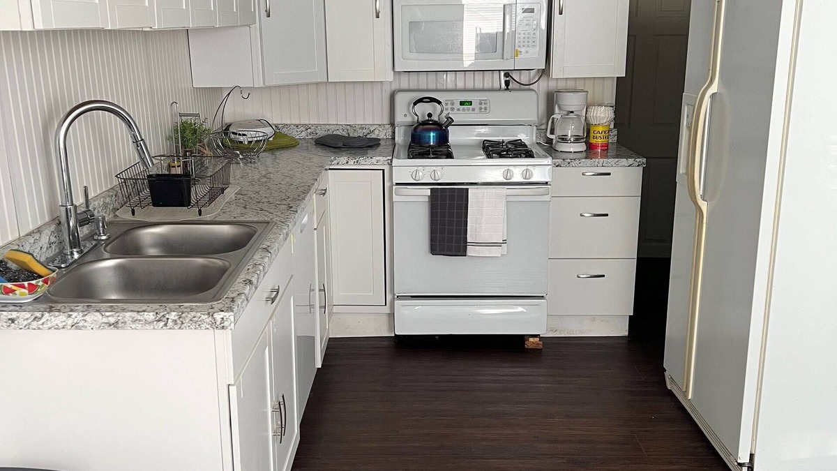 Scranton Apartment | COZY 2 BEDROOM APARTMENT IN WEST SCRANTON, PA