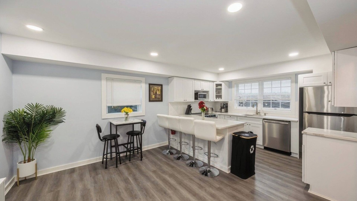 Park Hill Apartment | Cozy 2-bedroom apartment in wonderful Yonkers close to NYC