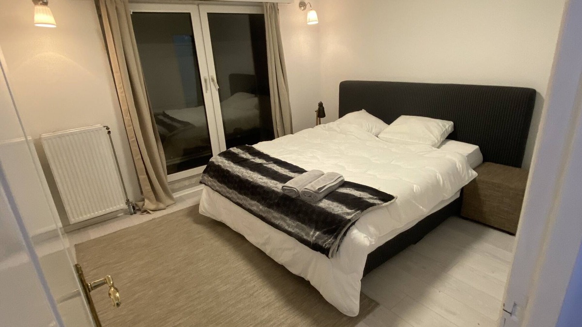 Meersel Apartment | Cozy 2-bedroom apartment in brilliant Lier with WiFi, AC