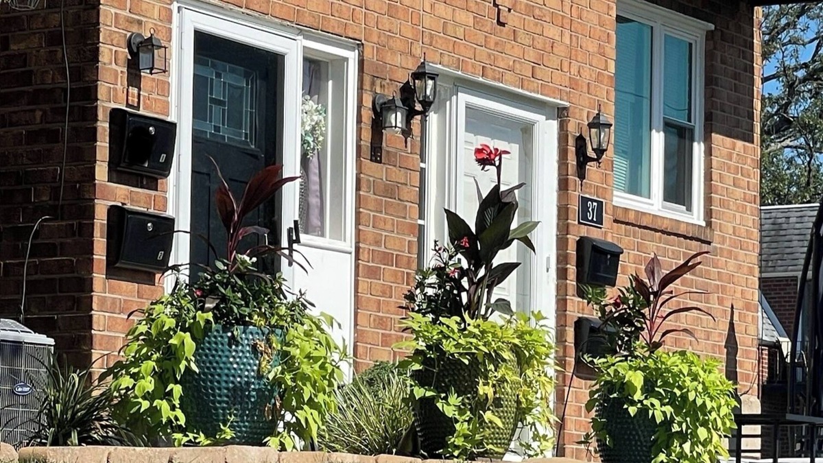 Aldan Apartment | Cozy 2-bedroom apartment in charming Aldan