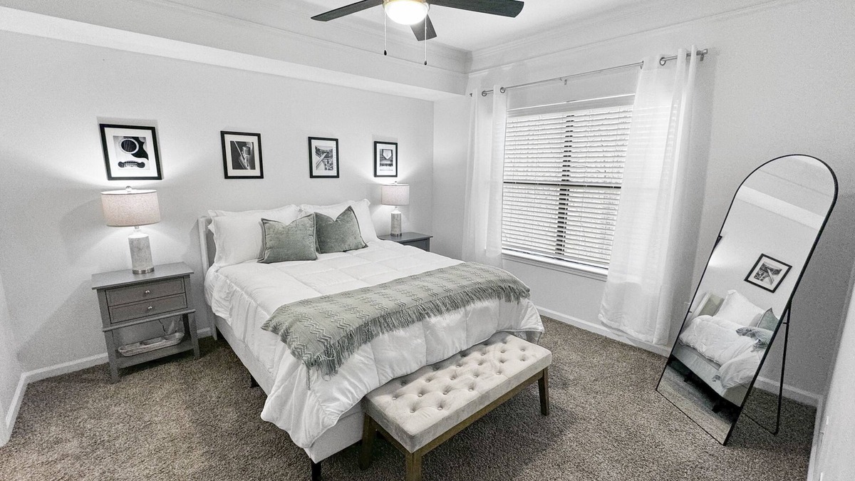 Buford Apartment | Cozy 2-bedroom apartment with Fiber WiFi, AC in charming Buford private 2 bedroo